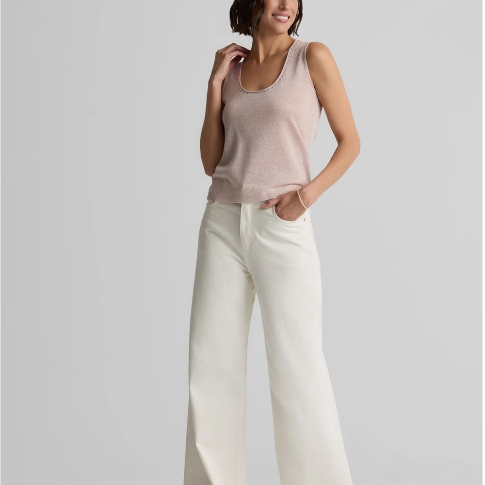 197. St. John Top‎